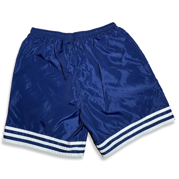 Vintage 90s Adidas Shorts - Picture 2 of 4